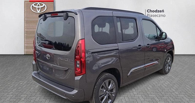 Toyota Proace City Verso cena 152990 przebieg: 10, rok produkcji 2023 z Giżycko małe 56